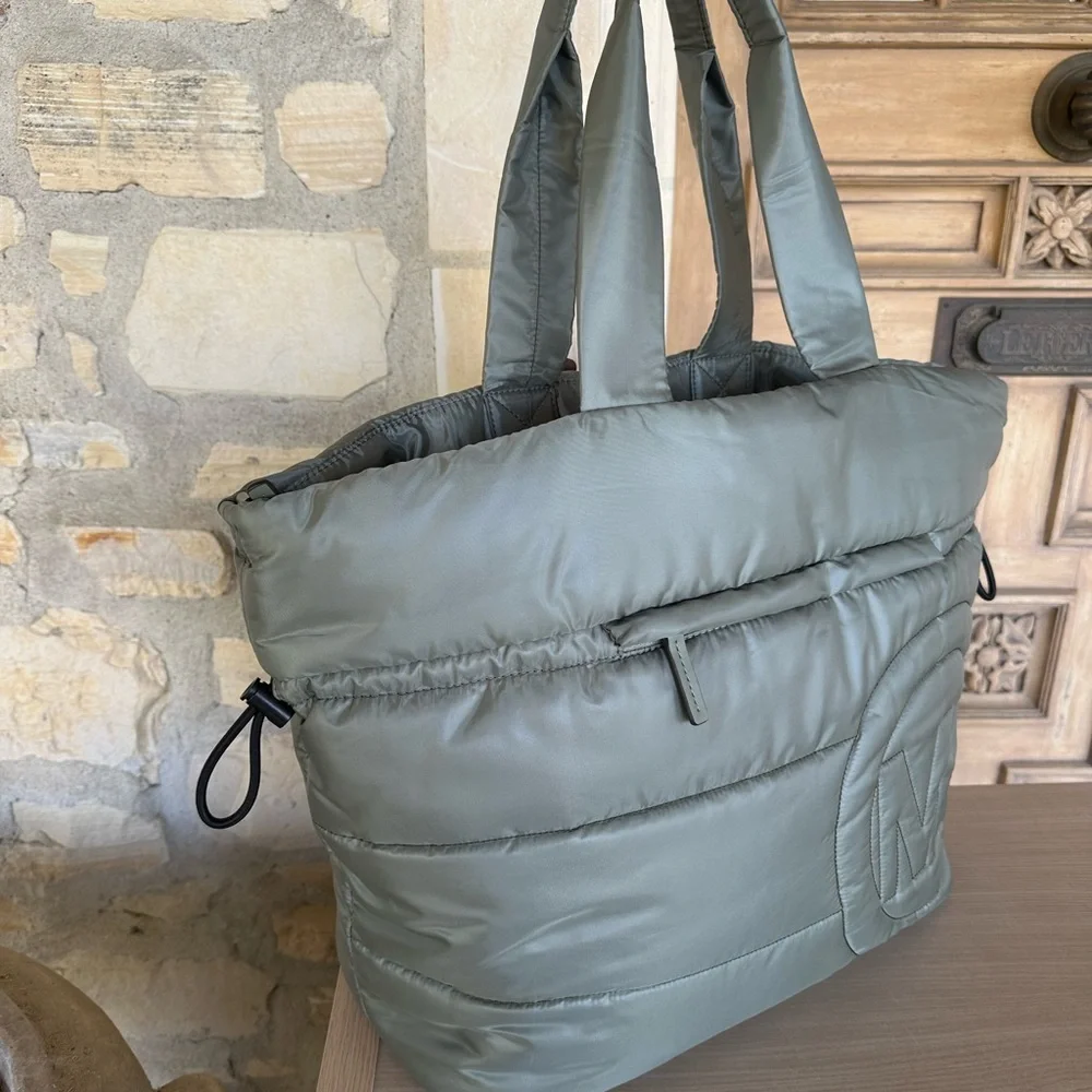 Michael Kors Rae quilted tote bag army graphic - Picture 6 of 11